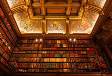 The Duke of Aumale loved books! The Reading Room was designed to house the Duke of Aumale's rare book collection.